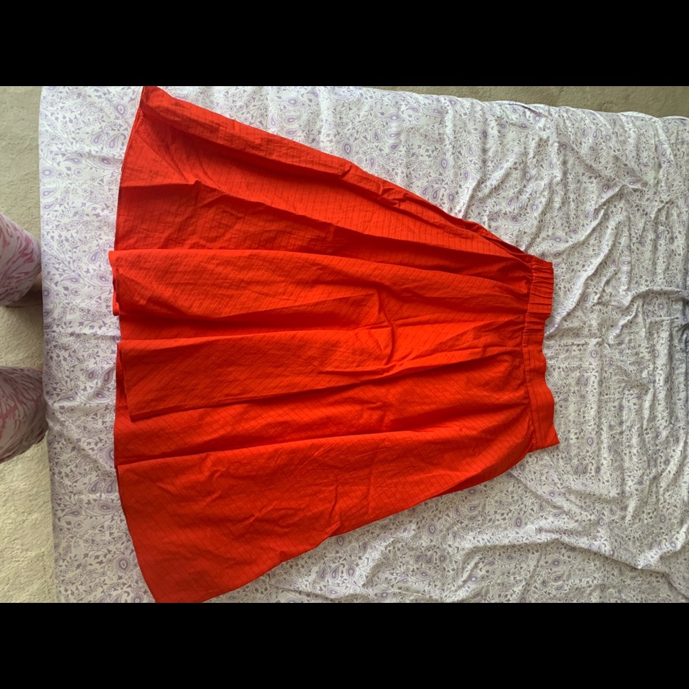 Uniqlo orange skirt